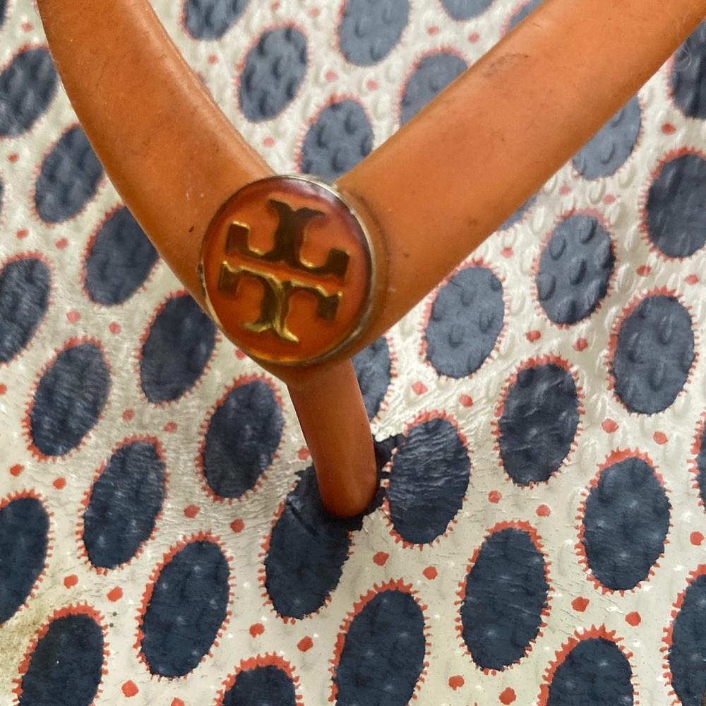 Tory Burch Orange Leather Strap Flip Flop Sandals with Navy Patterned Footbed - Picture 4 of 5